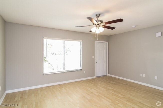 Building Photo - 2533 Fairbrook St Rental