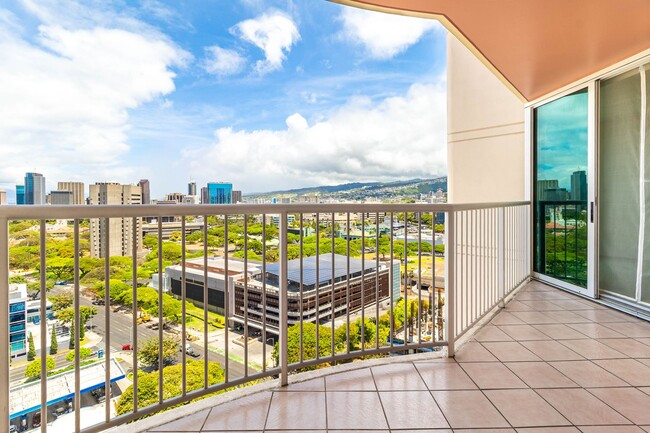 Beautiful Honolulu views from this bright ... - Beautiful Honolulu views from this bright ... Rental