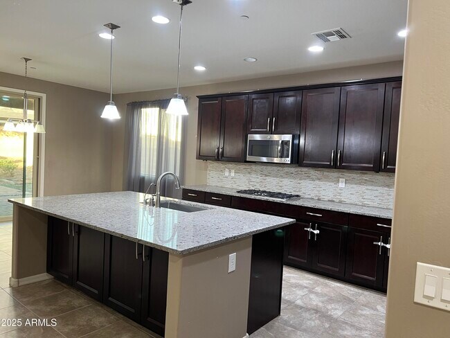 Photo - 21284 W Almeria Rd