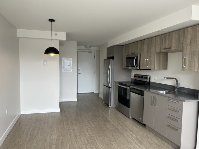 Photo - 5633-5633 Fenwick St Unit 307