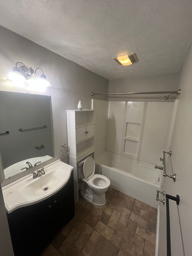 Photo - 55 Edmonds St Unit 55 Edmond St-Lower