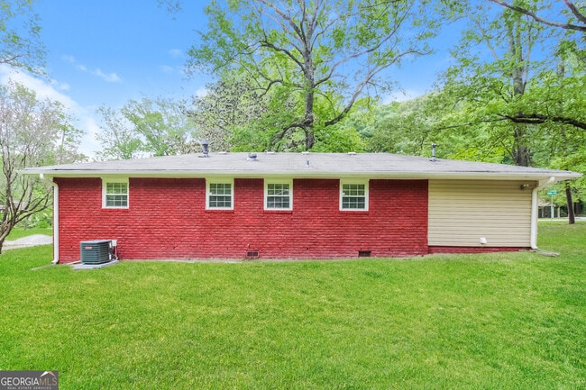 Photo - 5550 Longmeadow Ln