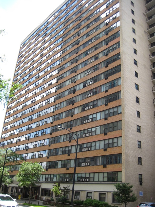 Photo - 6030 N Sheridan Rd Apartments Unit 1601