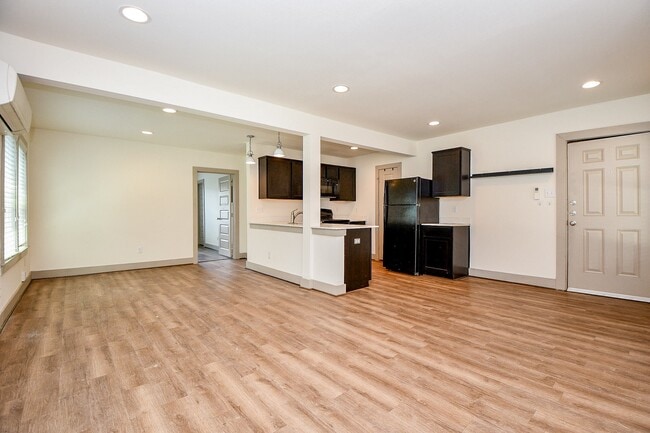 Photo - 1011 Enid St Unidad 2