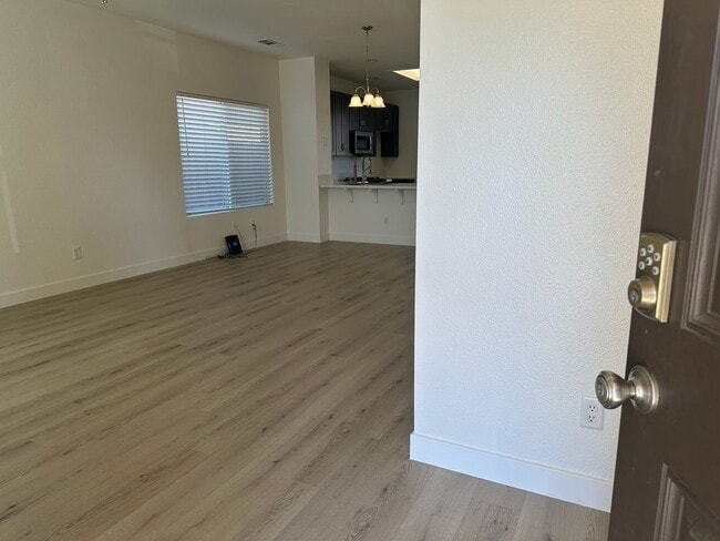 Photo - 2248 E La Vida Ave