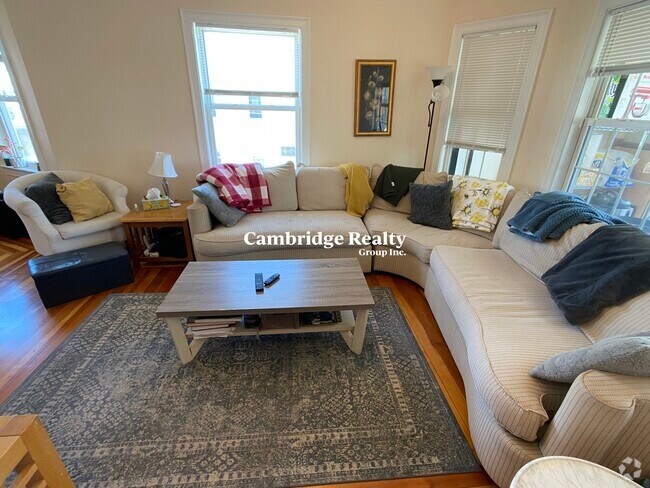 Building Photo - 105 Yale St Unit 1 Rental