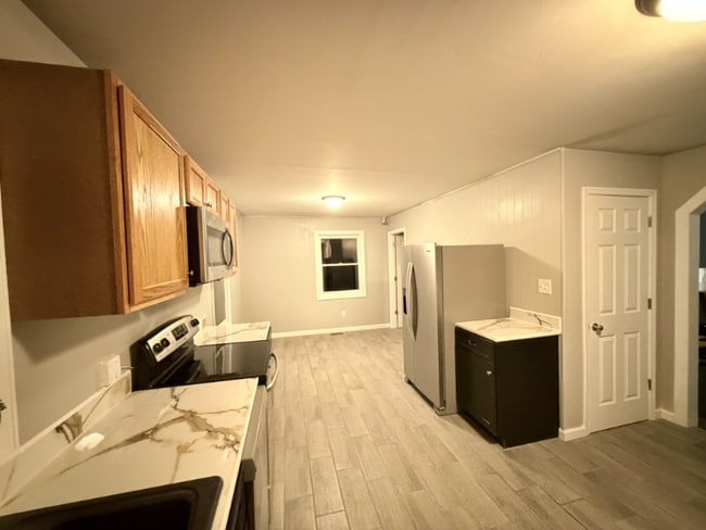 Photo - 205 Alesa Dr