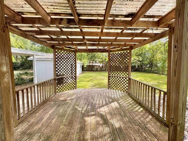 Photo - 1319 Laura Ave