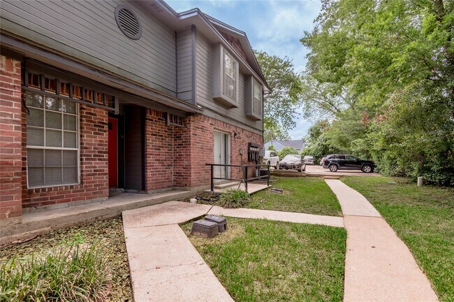 1228 Ave O Unit H