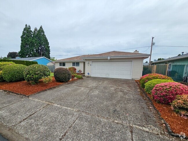 Building Photo - 3642 Meadow Park Loop NE Rental