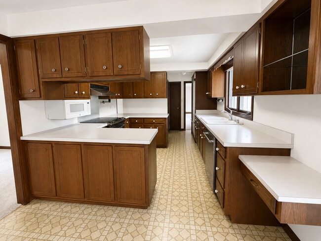 Photo - 103 Cottonwood Rd