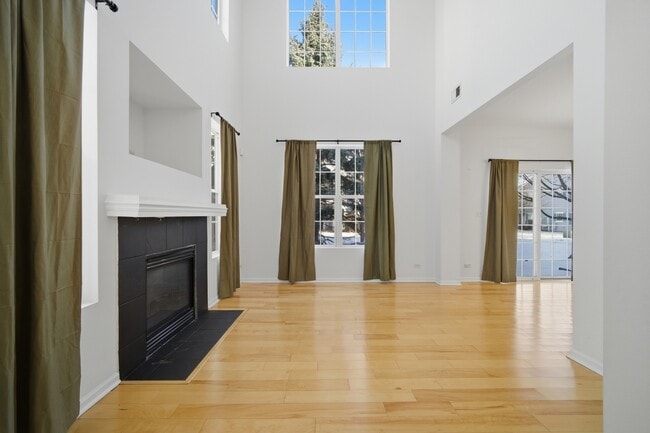 Photo - 1929 Golden Gate Ln