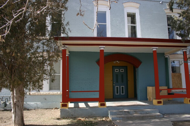 121 Lamar Ave Unit 3