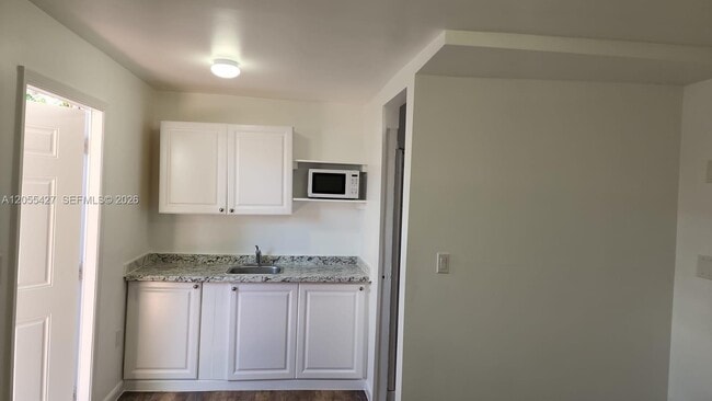 3533 SW 91 Ave Unit A
