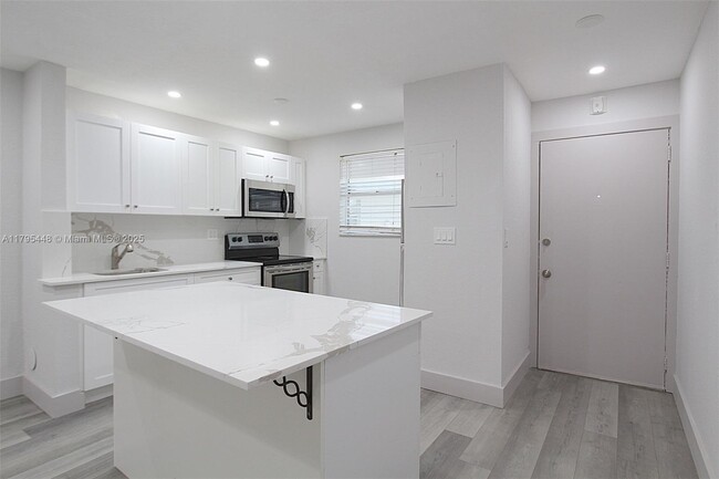 Photo - 17255 SW 95th Ave Condo Unit 138