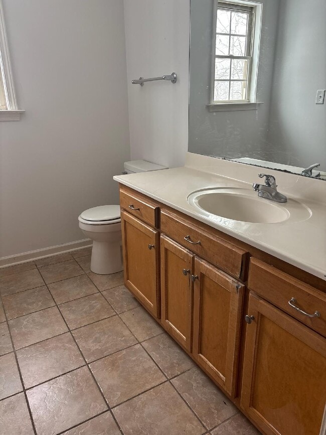 Photo - 202 Wellington Dr