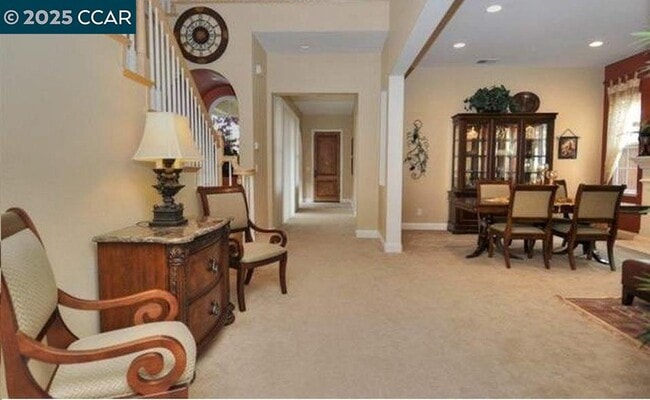 Photo - 852 Bandol Way