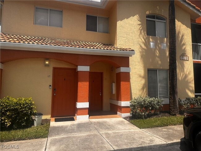 Building Photo - 6401 Aragon Way Unit 102 Rental
