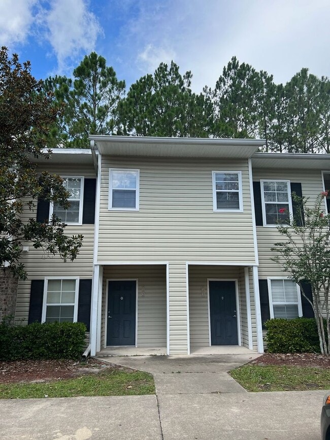 Photo - 2 bedroom 2 1/2 bath in NW Magnolia Place
