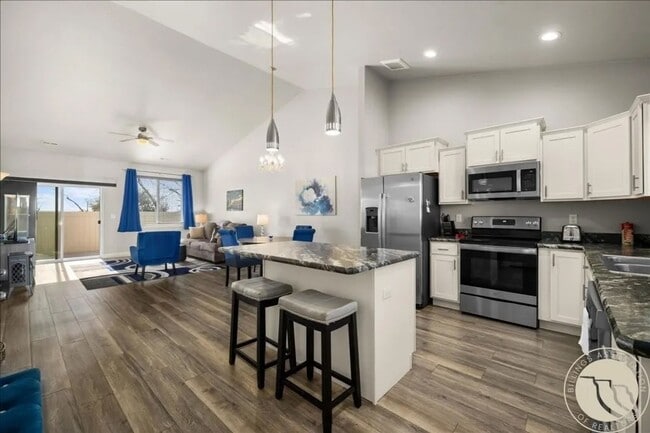 Photo - Super clean and Newer 2 bed 2 bath