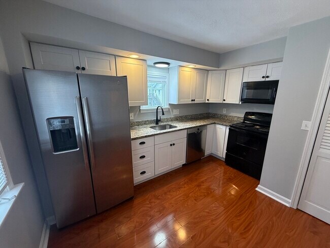 Photo - 83 Taylor St Unit 2