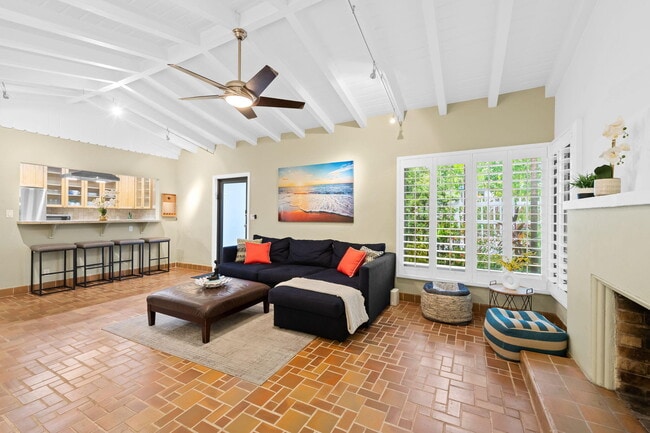 Photo - 222 SE 16th Ave