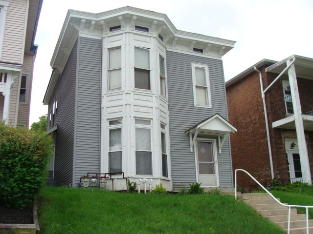 Outside - 1423 Columbia St Apartments Unit 3