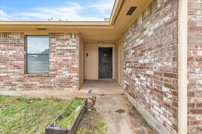 Photo - 10412 Koch Dr