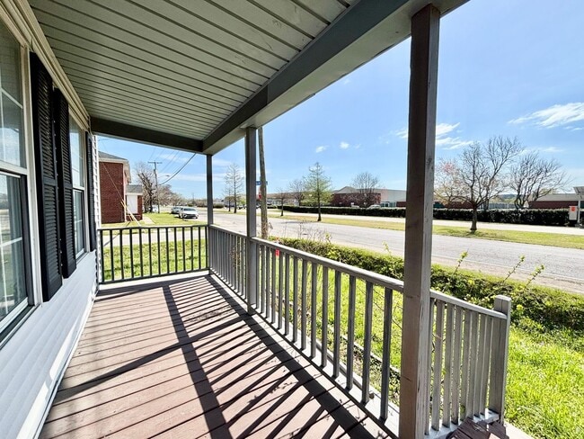 Photo - Charming 3 Bedroom Home in Norfolk