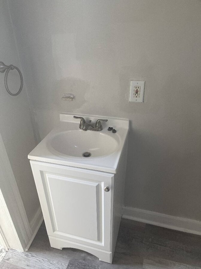 Photo - 683 Berryman Ave