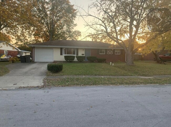 Building Photo - 709 Mackenzie Dr