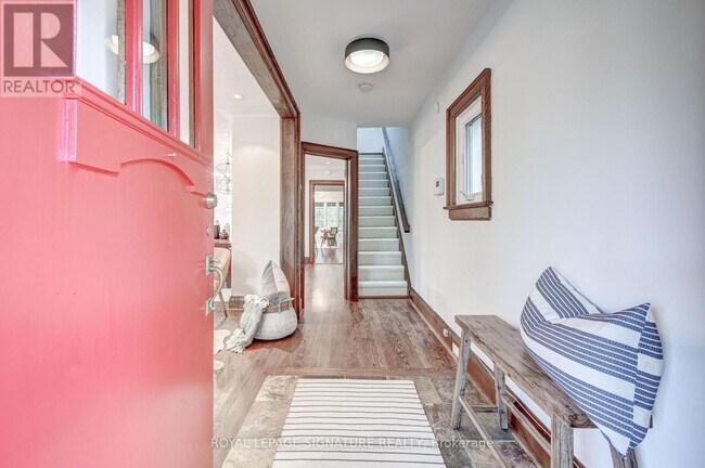 Photo - 61 Government Rd