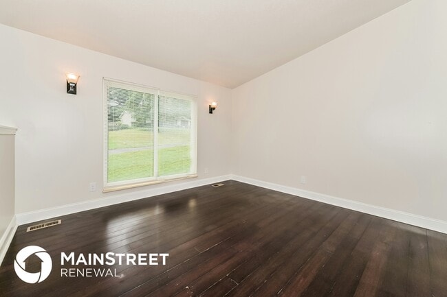 Photo - 5833 Wooded Acres Dr NW