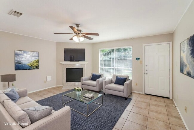 Photo - 1034 Canterbury Dr