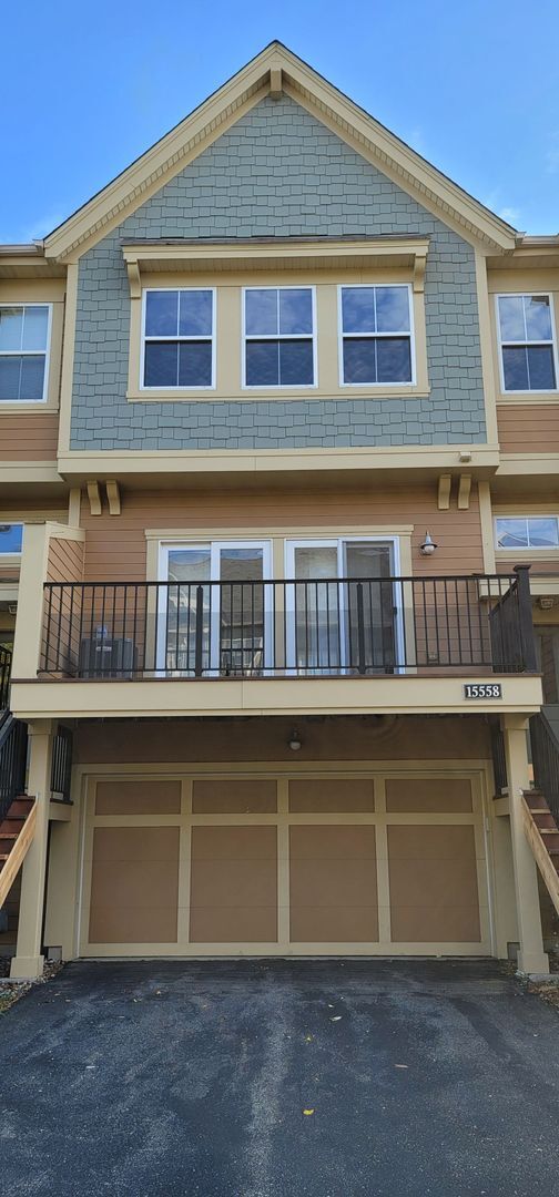 Beautiful 2 Bedroom Townhome for Rent in A... - Beautiful 2 Bedroom Townhome for Rent in A...