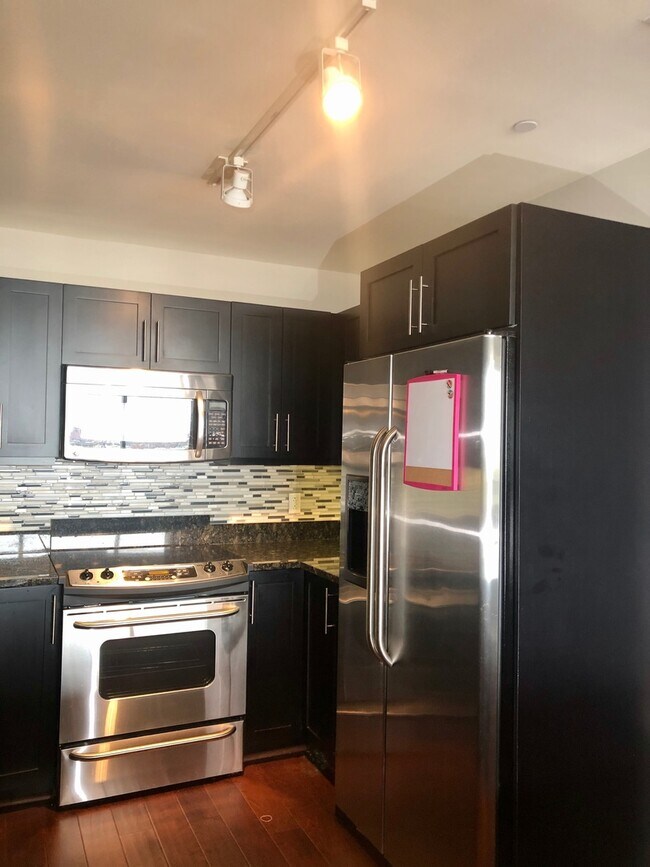 Photo - Stunning 2 Bedroom Condo ~ Silo Point