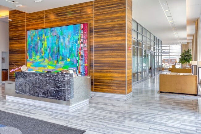 Photo - 411 N Halsted St Unidad 610