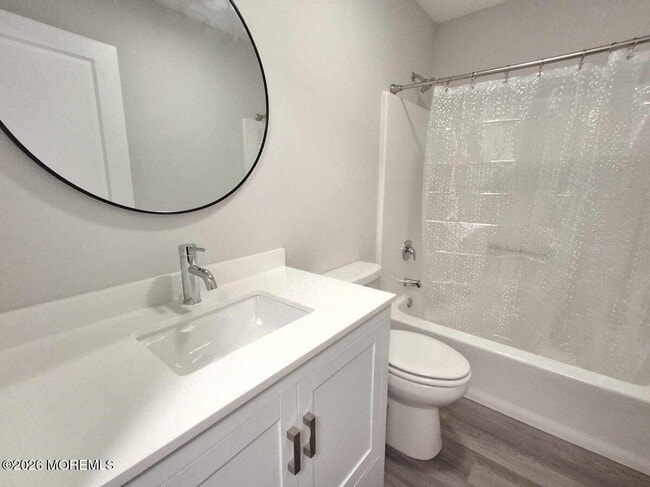 Photo - 123 Northampton Dr