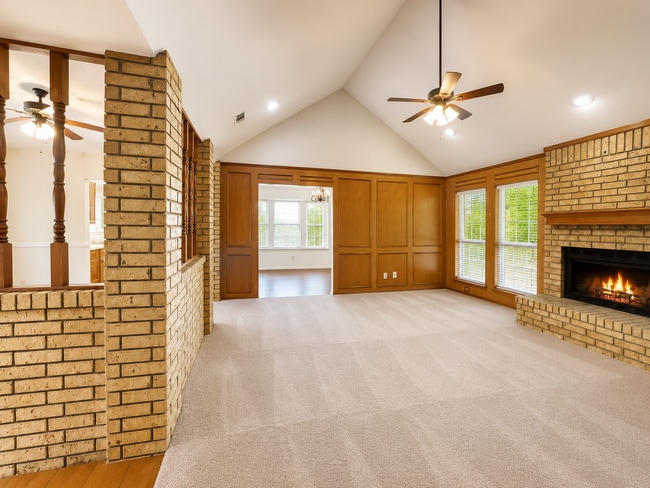 Photo - Beautifully Maintained Corner-Lot Gem with Room to Relax!