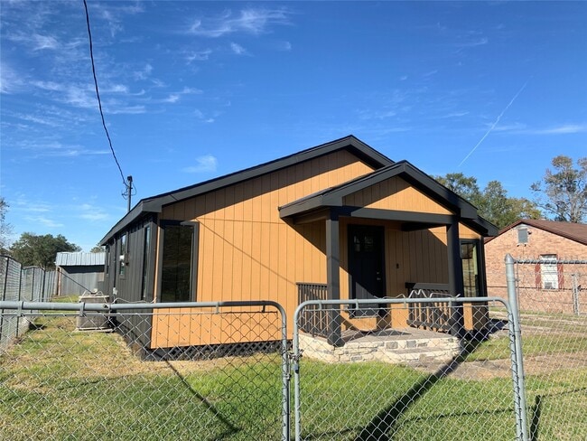 Photo - 8313 Autumn Ln