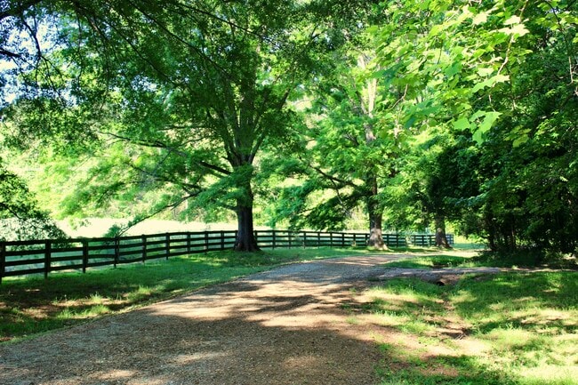 Entrada de coches - 8212 S Lowell Rd