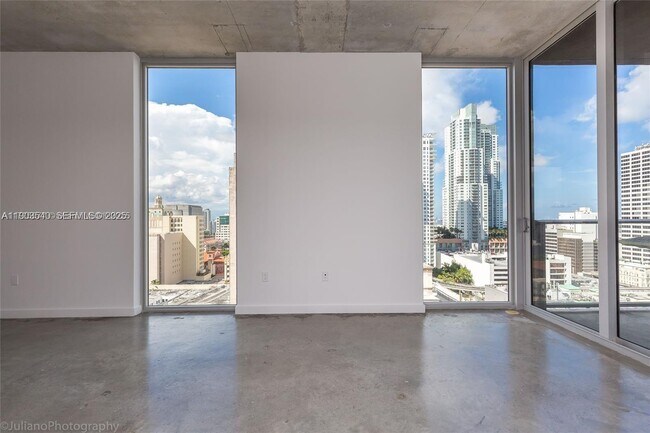 Building Photo - 151 SE 1st St Unit 1604