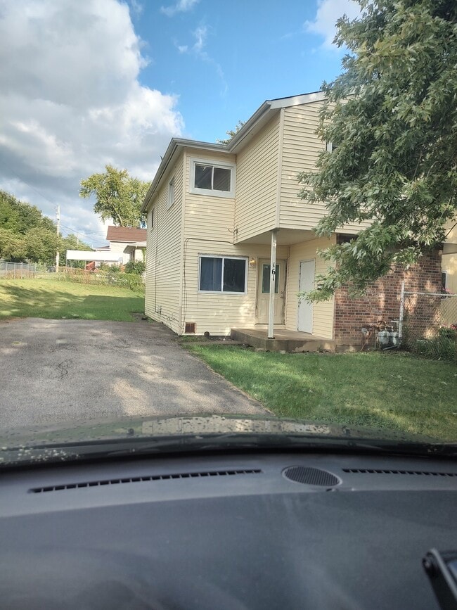 Photo - 161 N Ohio St