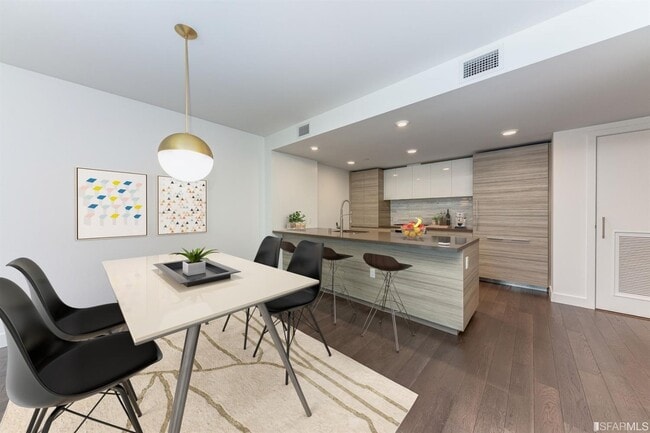 Photo - 718 Long Bridge St Unit 301