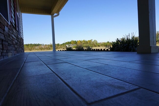 Photo - 3 Bedroom 2 Full bathrooms w/ Bonus room in Richlands!