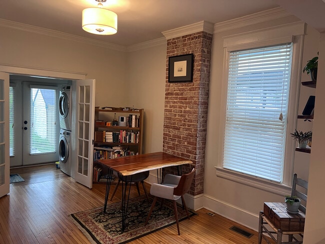Photo - 504 N Loudoun St
