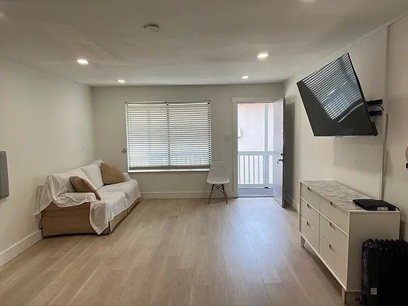 Photo - 407 71st Ave N Unit 7