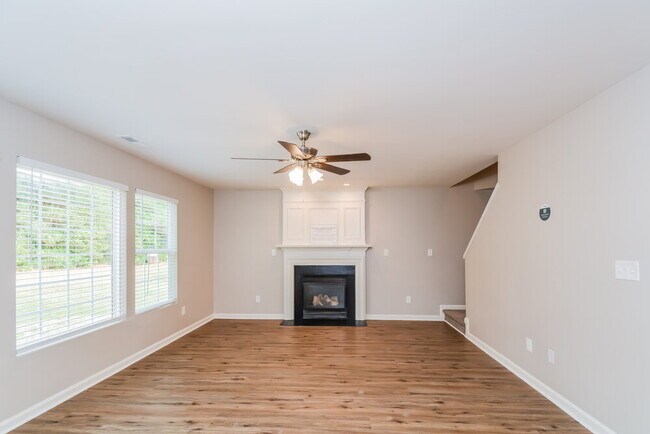 Photo - 5215 Little Sandy Dr