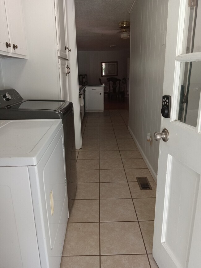 6518 Alexander Dr Unit C