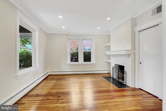 Photo - 37 S 24th St
